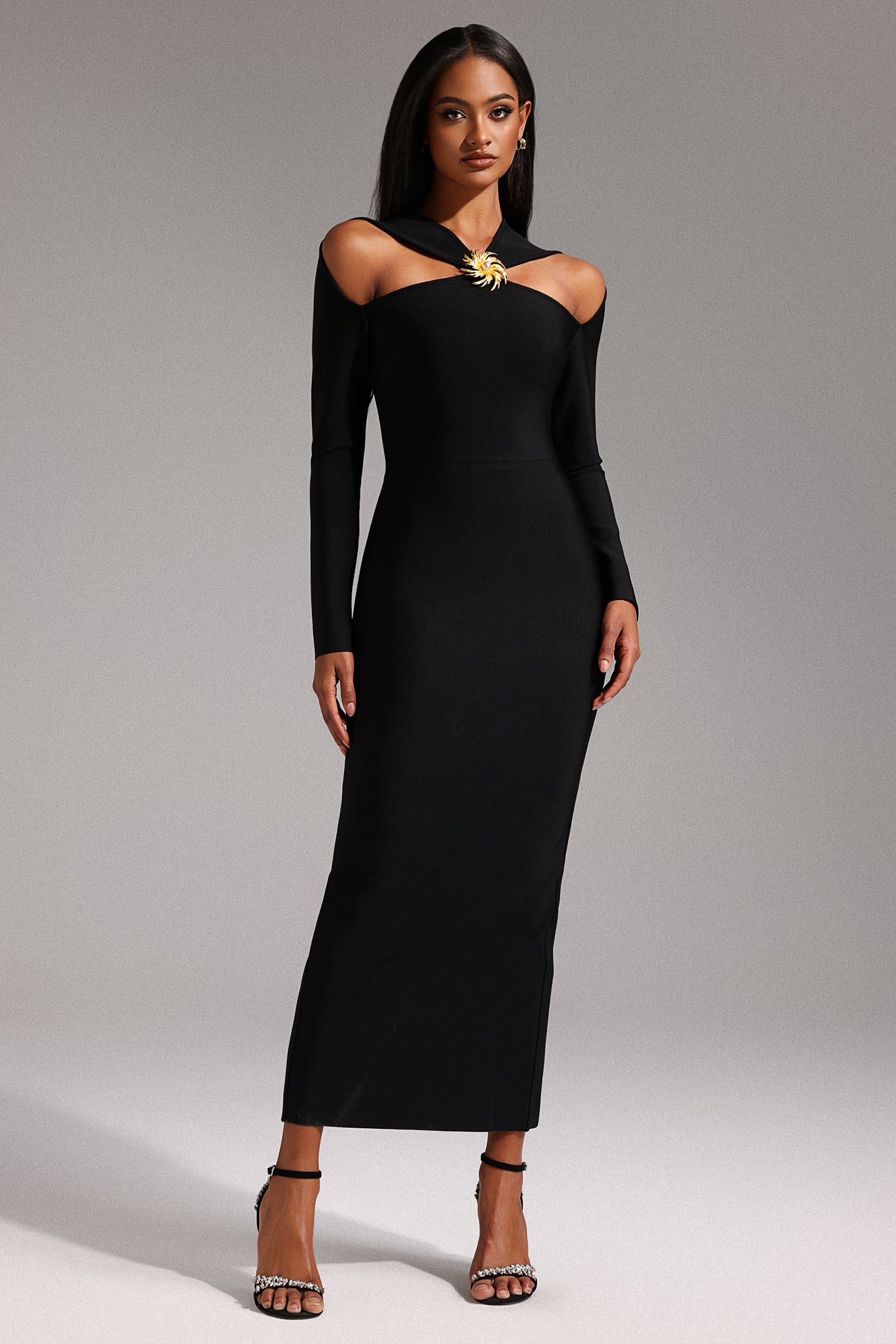 Vestido Maxi Lave com Manga Longa e Cut-Out
