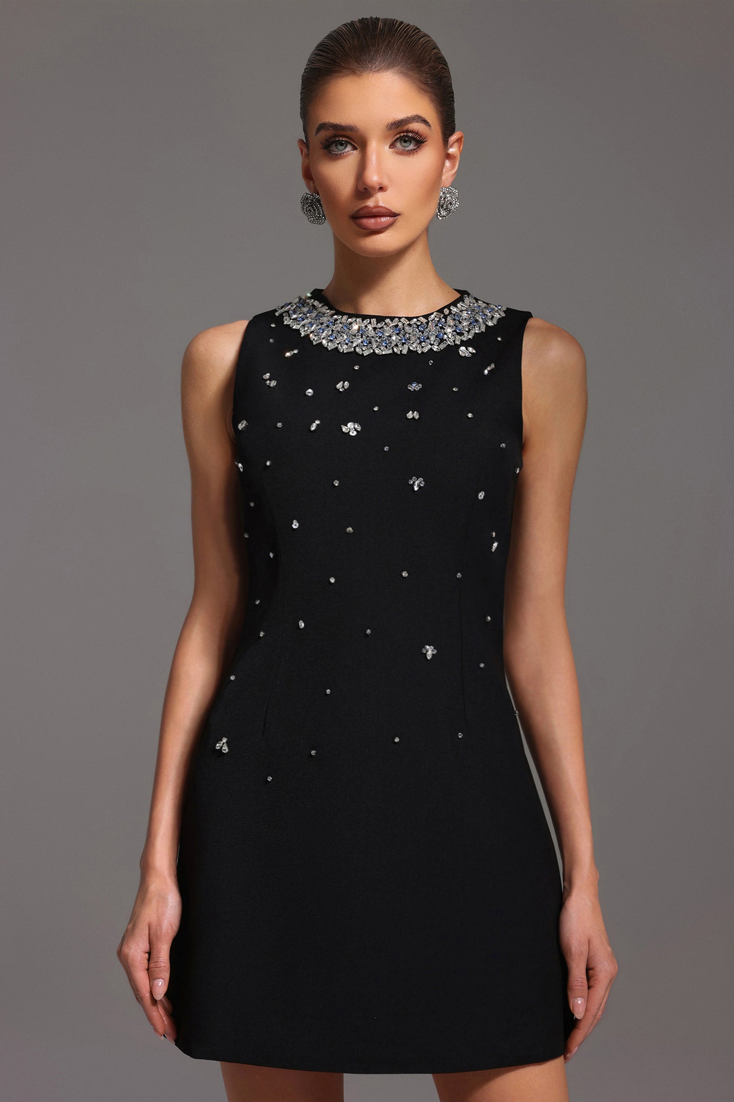 Vestido Mini Emmeline sem Mangas com Detalhes em Strass