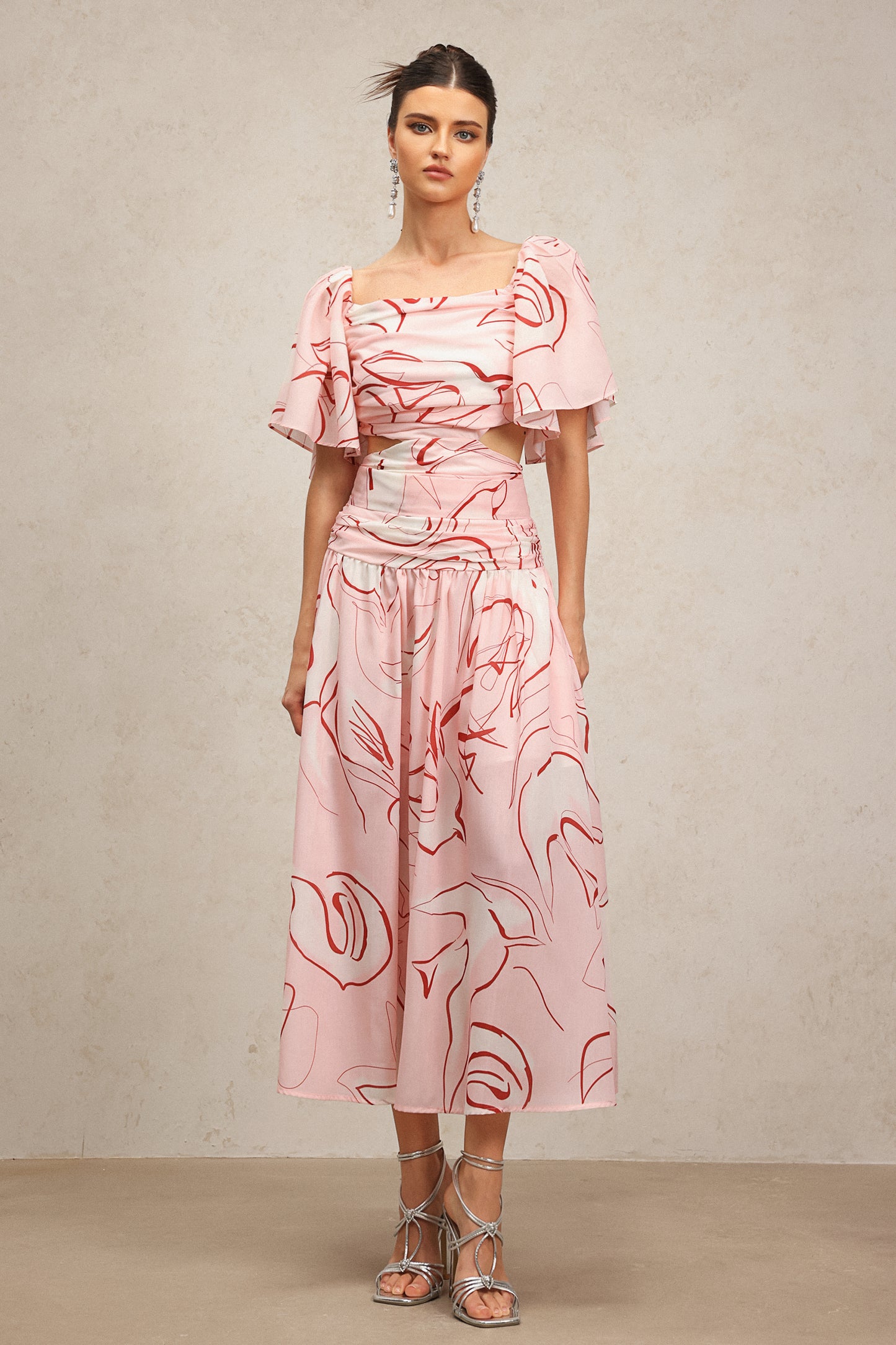 Vestido Jillian com Pregas e Mangas Bufantes Comprimento Maxi