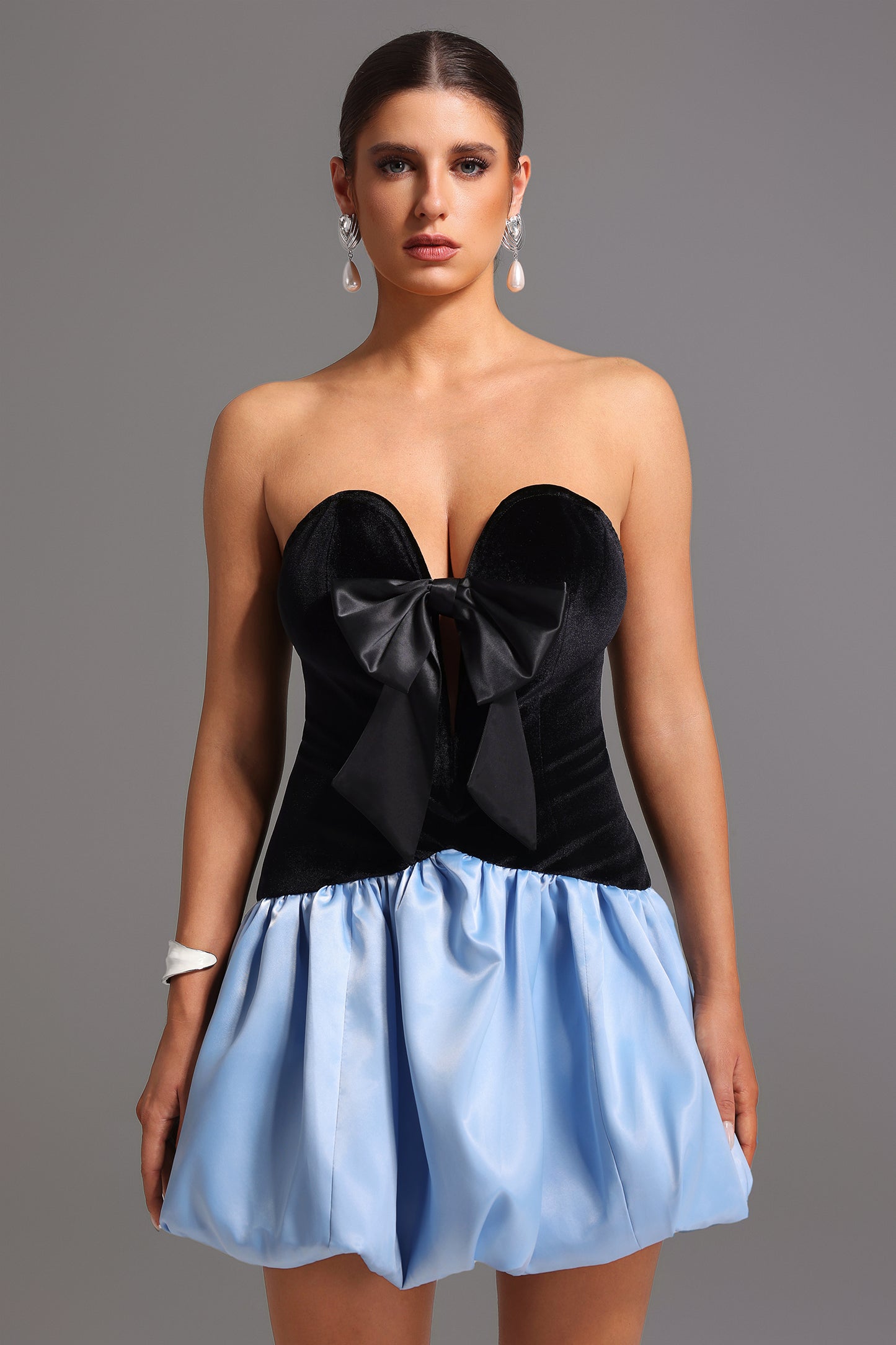 Vestido Vla Tomara Que Caia Decote Profundo