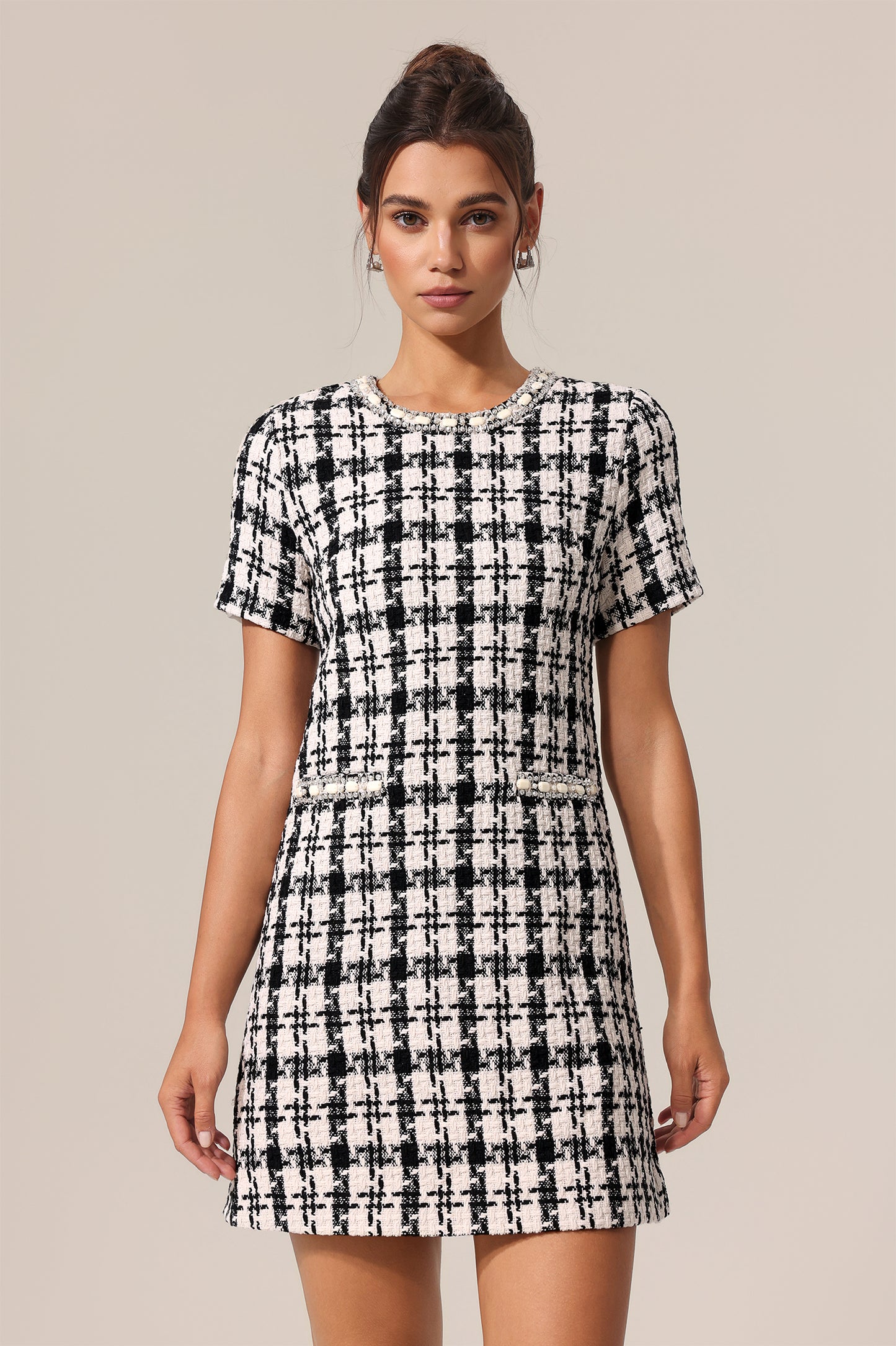 Vestido Mini Yvan Decote Redondo Sem Mangas