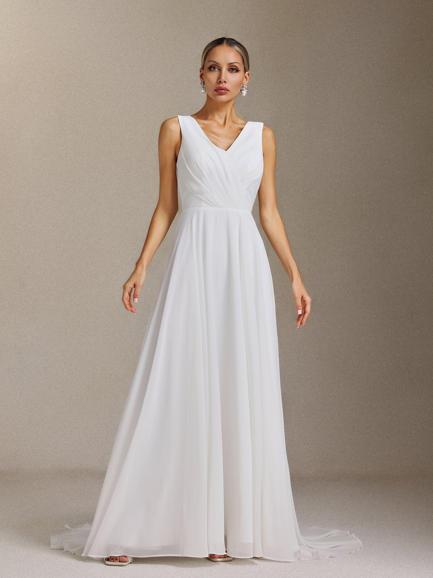 Vestido de Noiva Kerade com Pregas e Costas Nuas