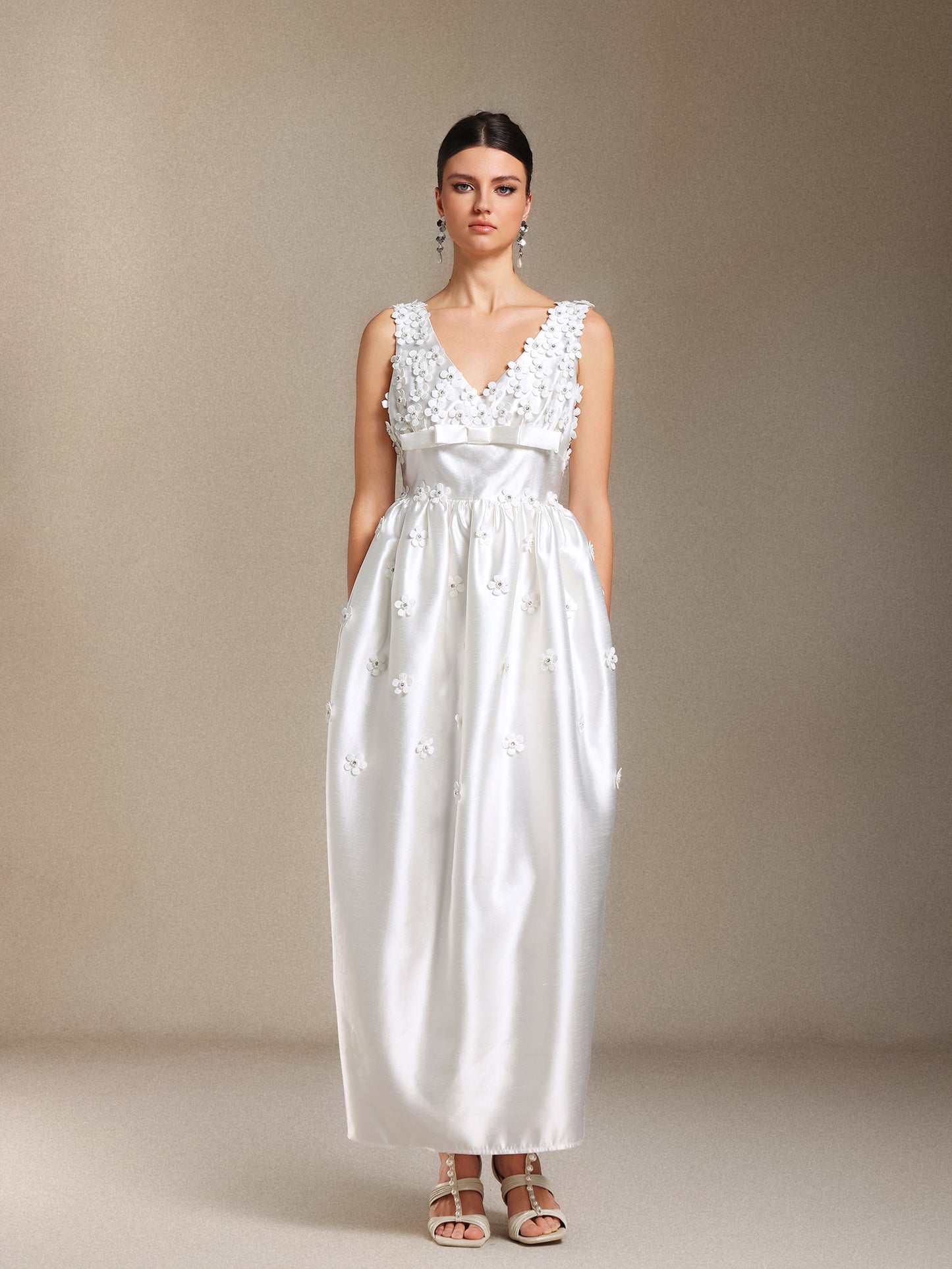 Vestido Maxi Luda com Gola em V e Laço