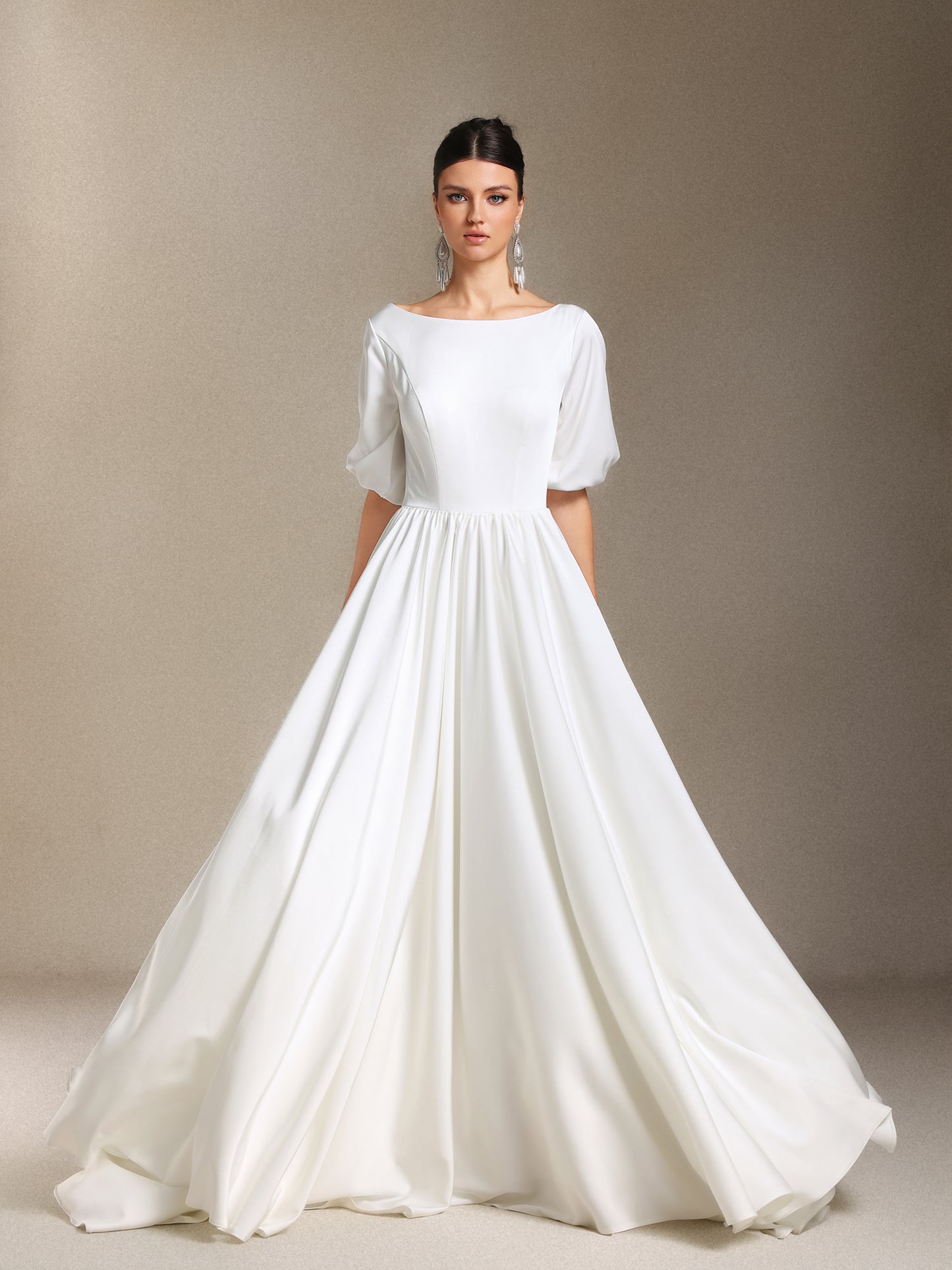 Vestido de Noiva Halli com Costas Nuas e Mangas Midi