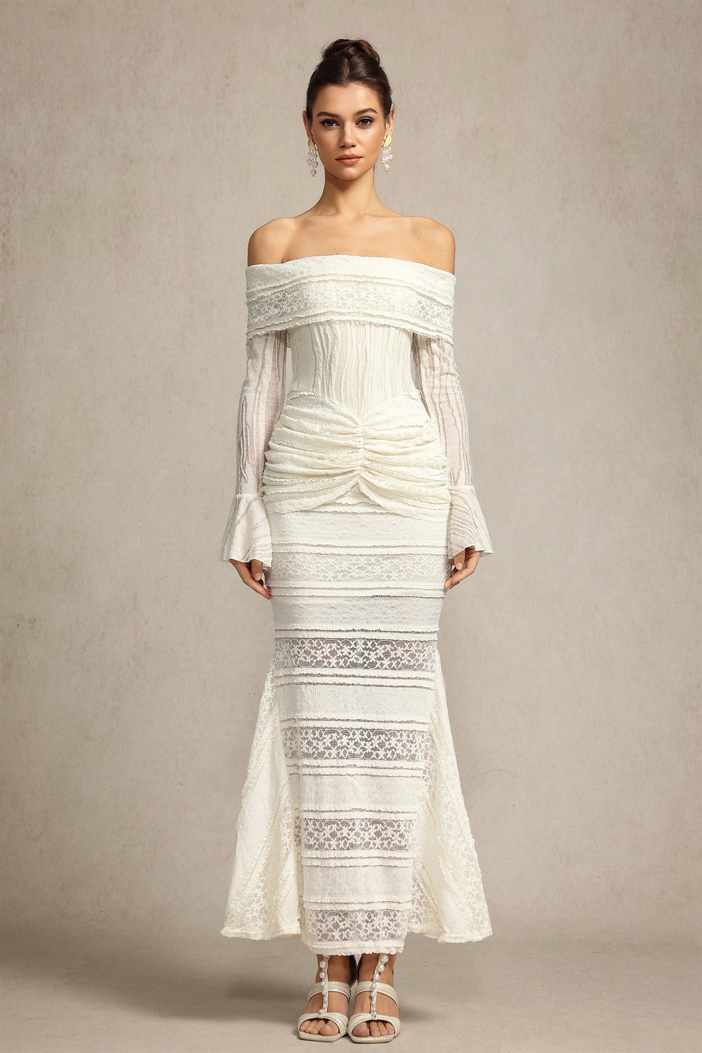 Vestido Maxi Falae com Pregas e Mangas Longas