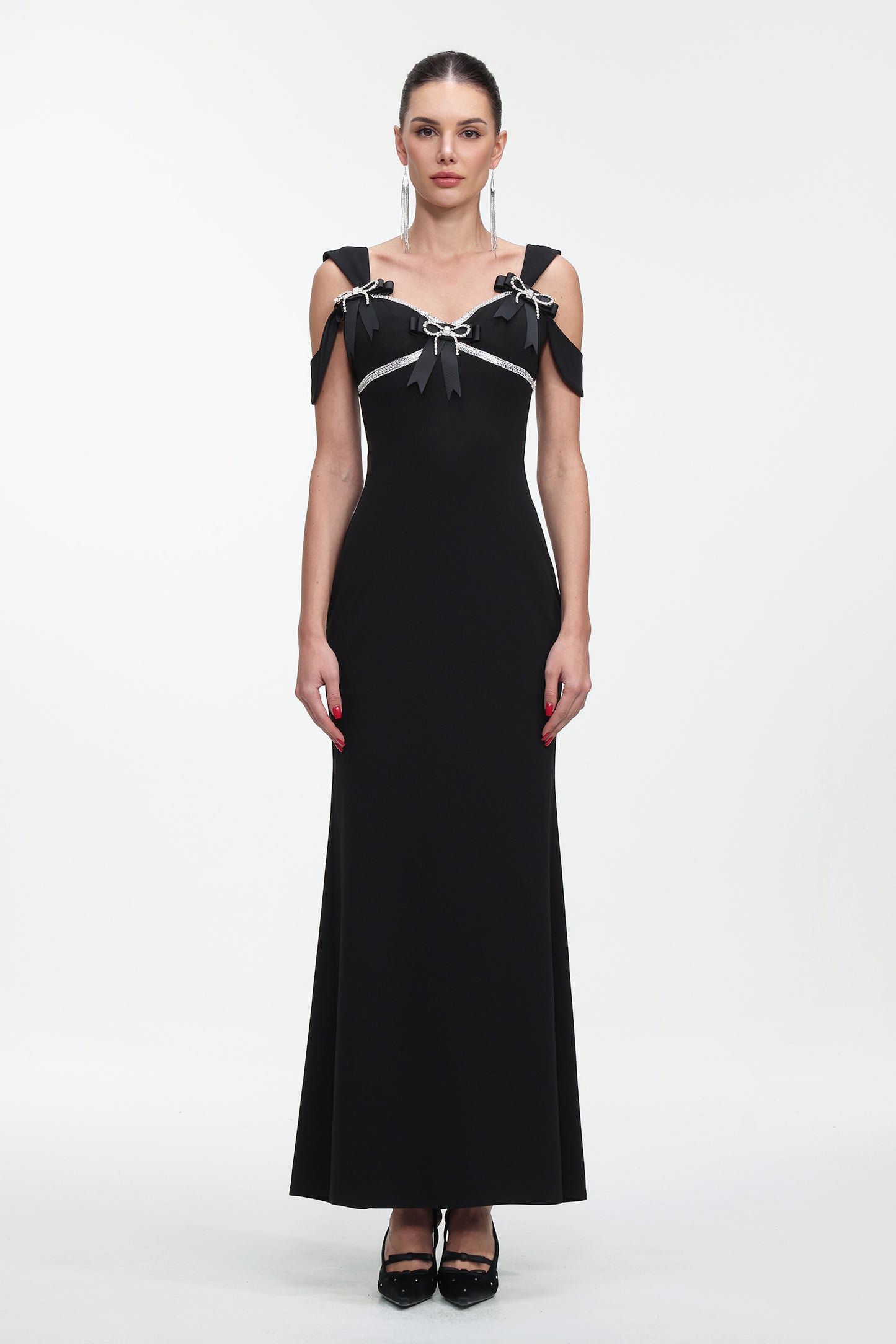 Vestido Maxi Faran com Laço e Aplicações de Cristais
