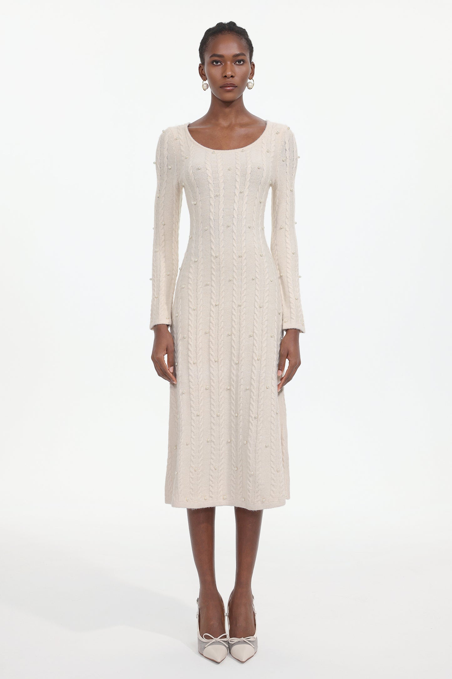Vestido Maxi Roseau Elegante com Mangas Longas em Tricô