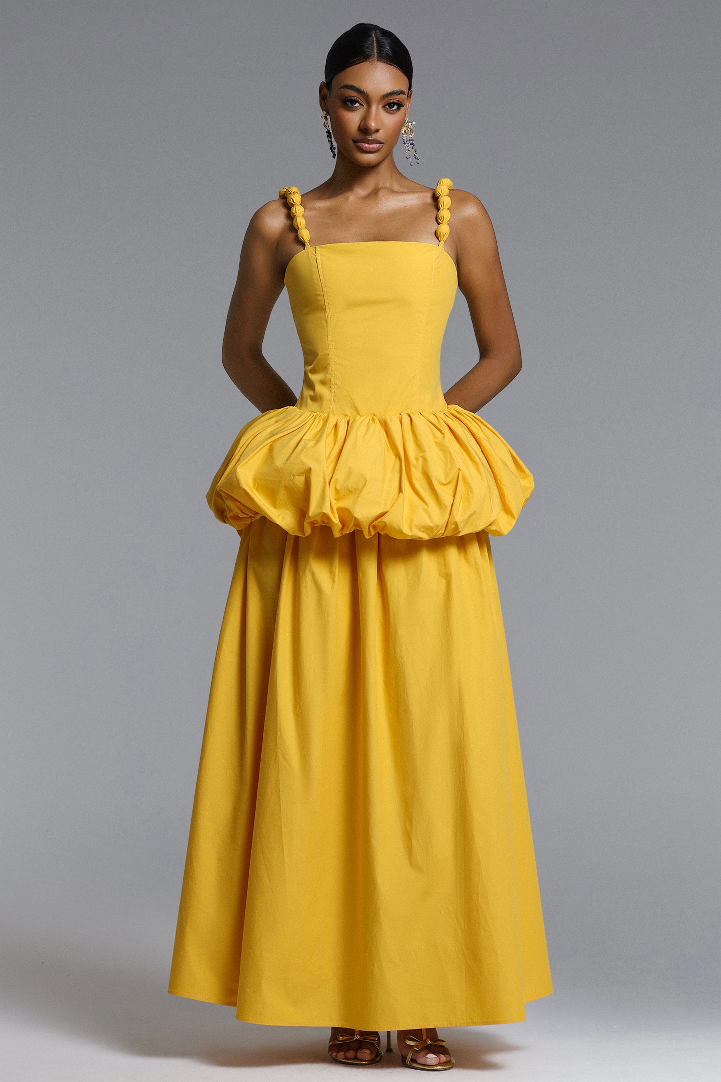 Vestido Maxi Sierra Clássico com Decote Quadrado e Mangas Bufantes