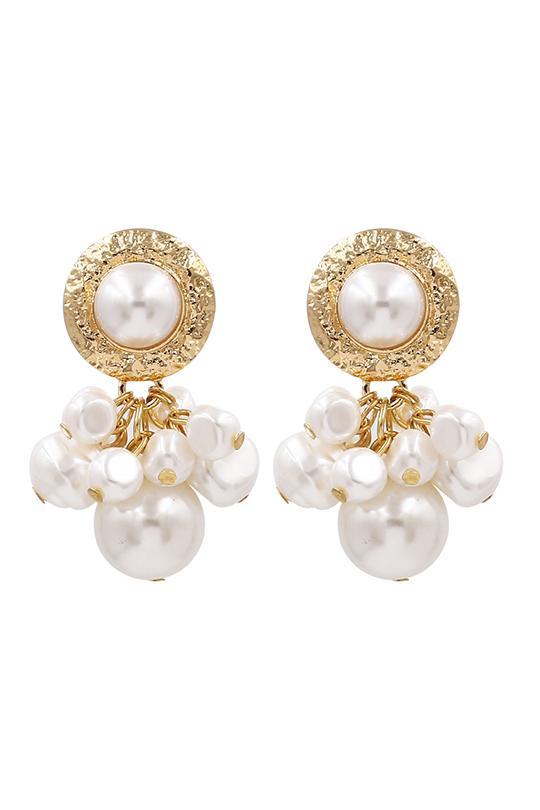 Brincos com Detalhe de Pérolas