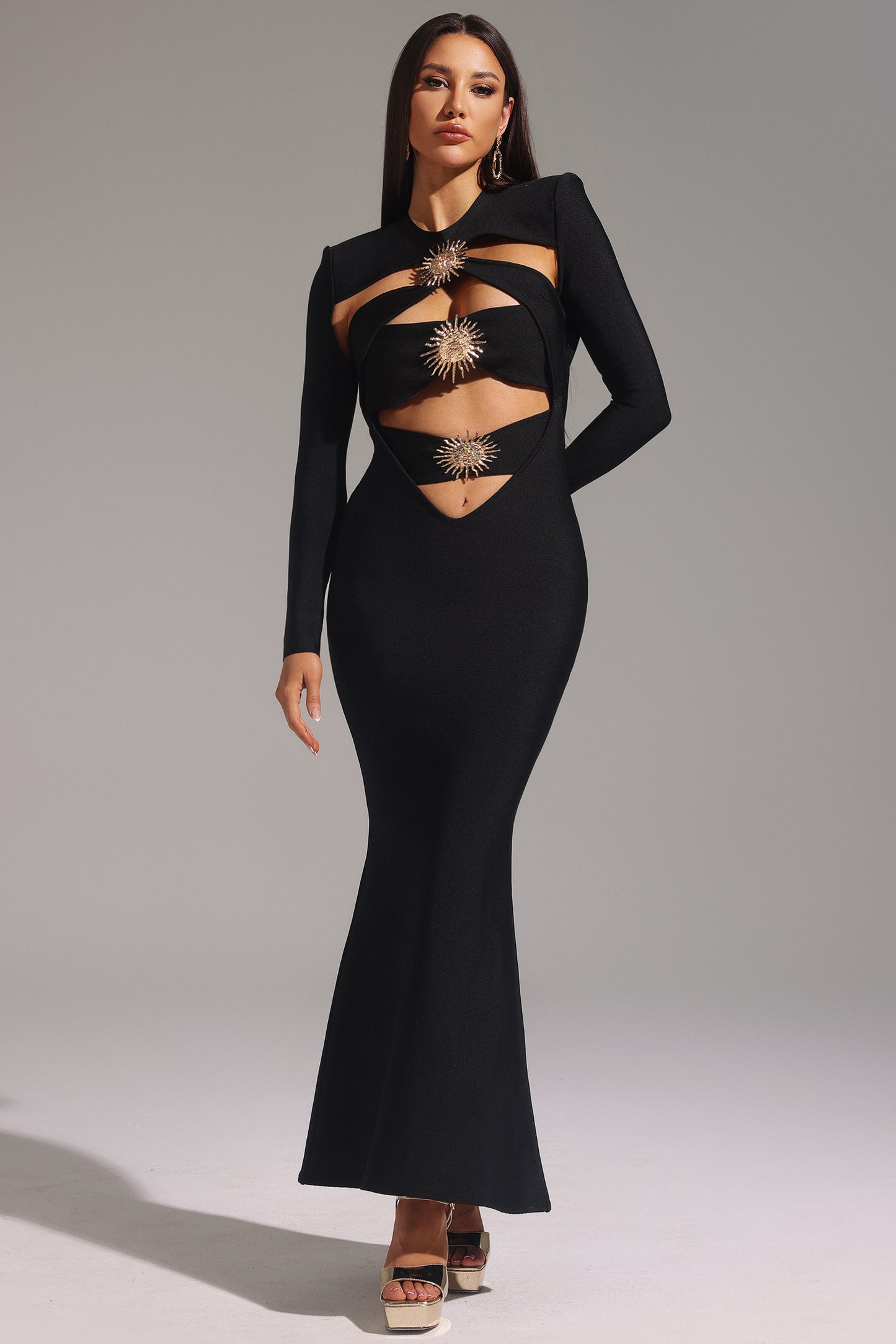 Vestido Maxi Filasy com Manga Longa e Recortes