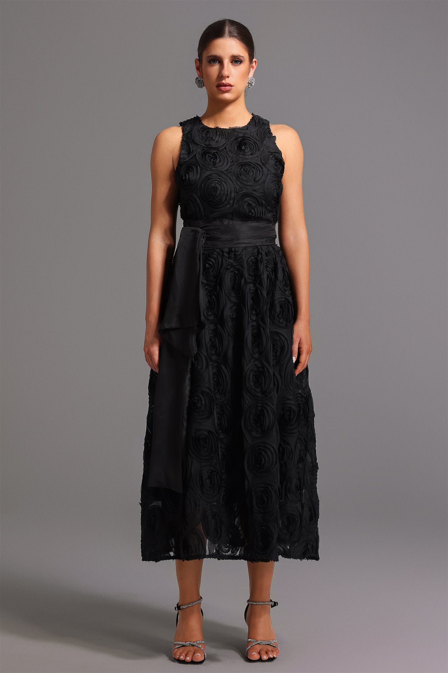 Vestido Midi Runa Gola Redonda com Flores
