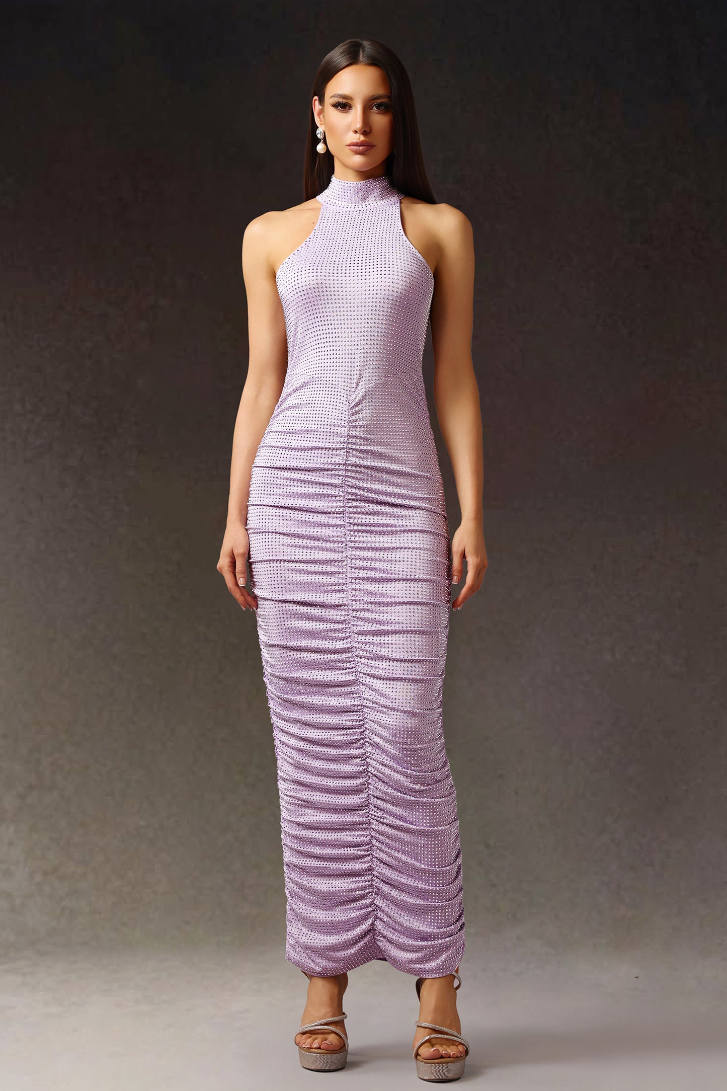 Vestido Kori Maxi Halter sem Mangas com Pregas em Diamante