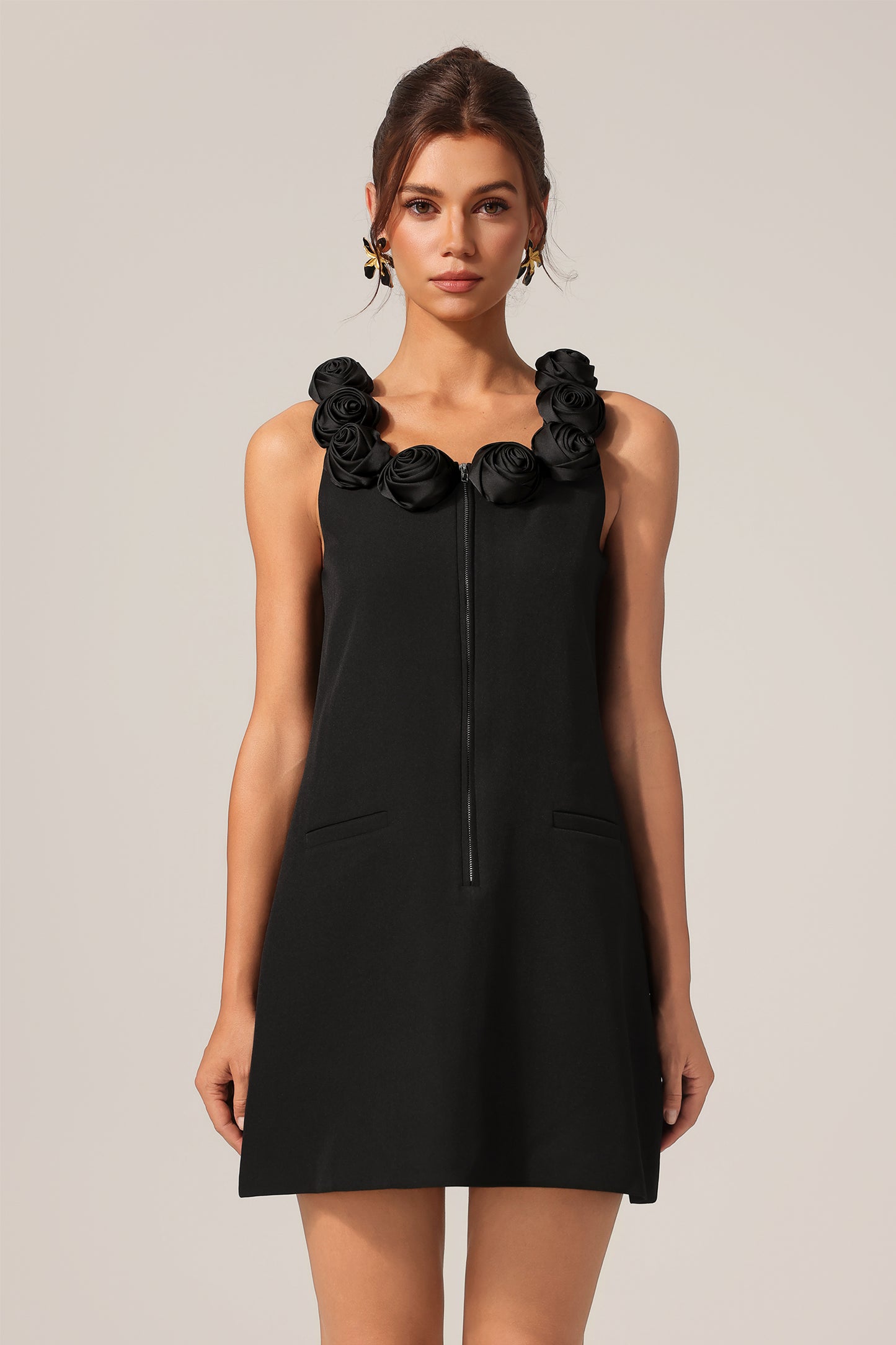 Vestido Mini Sophia Decote Redondo Sem Mangas com Flores