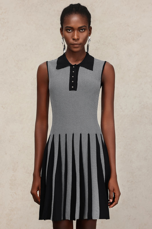 Vestido Kyler Gola Sem Mangas com Pregas Curto