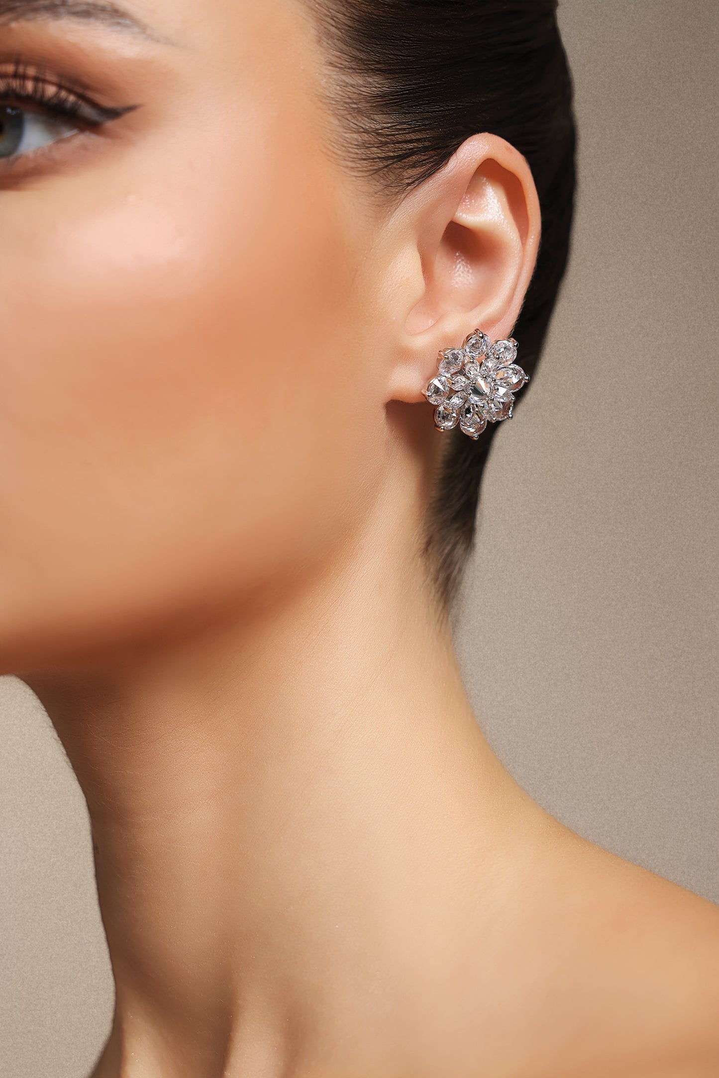 Brincos Flor Vla com Diamantes