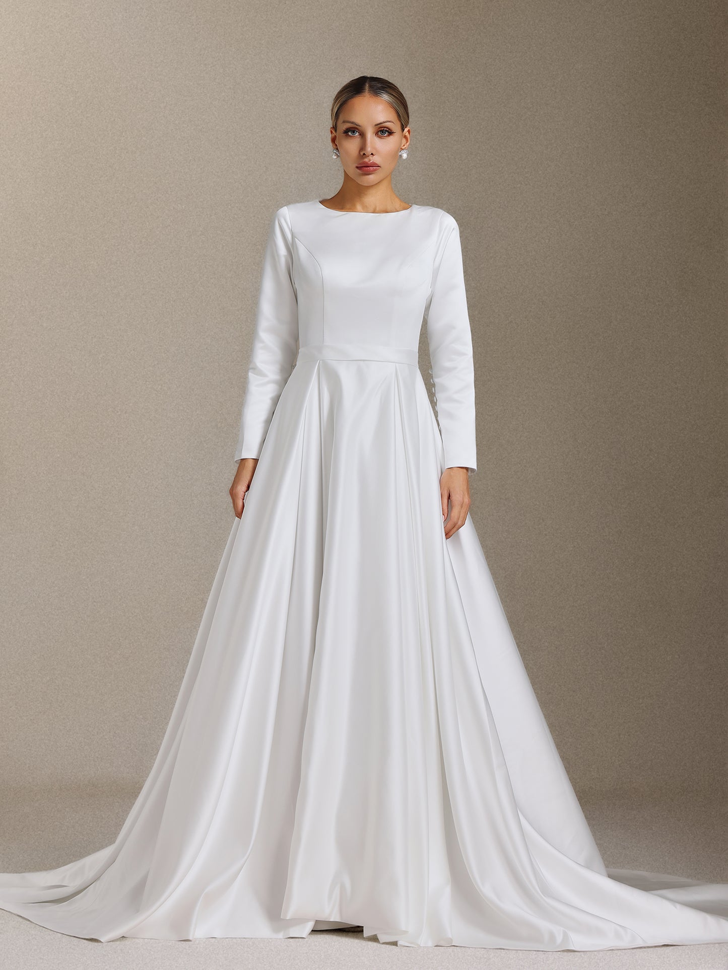 Vestido Maxi Marcia com Manga Longa e Detalhe de Fivela