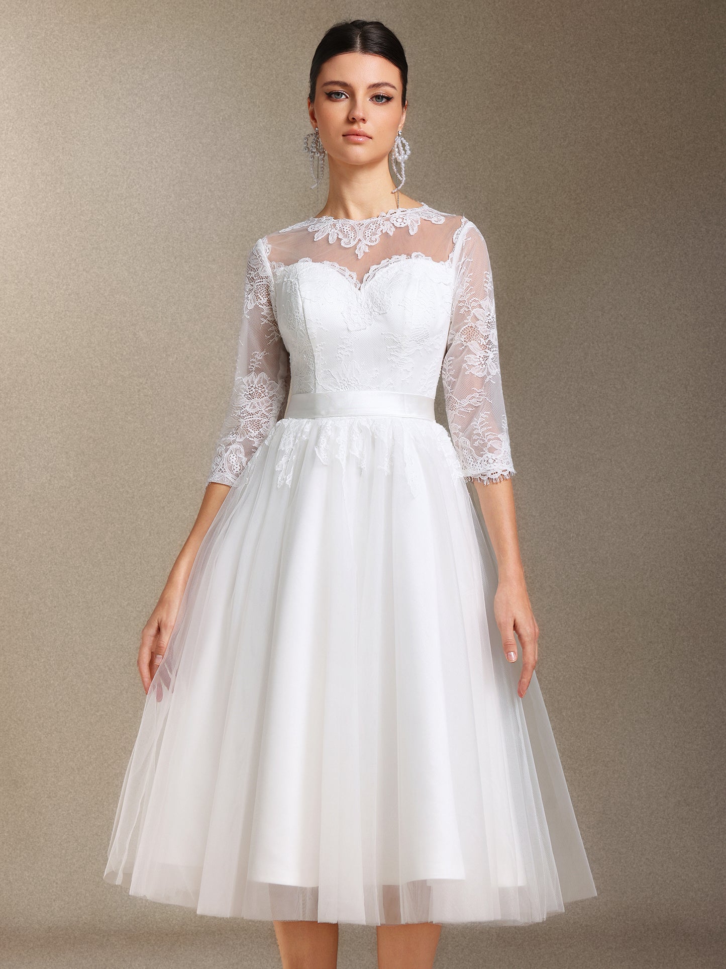 Vestido de Noiva Keeli com Manga Longa, Renda e Laço