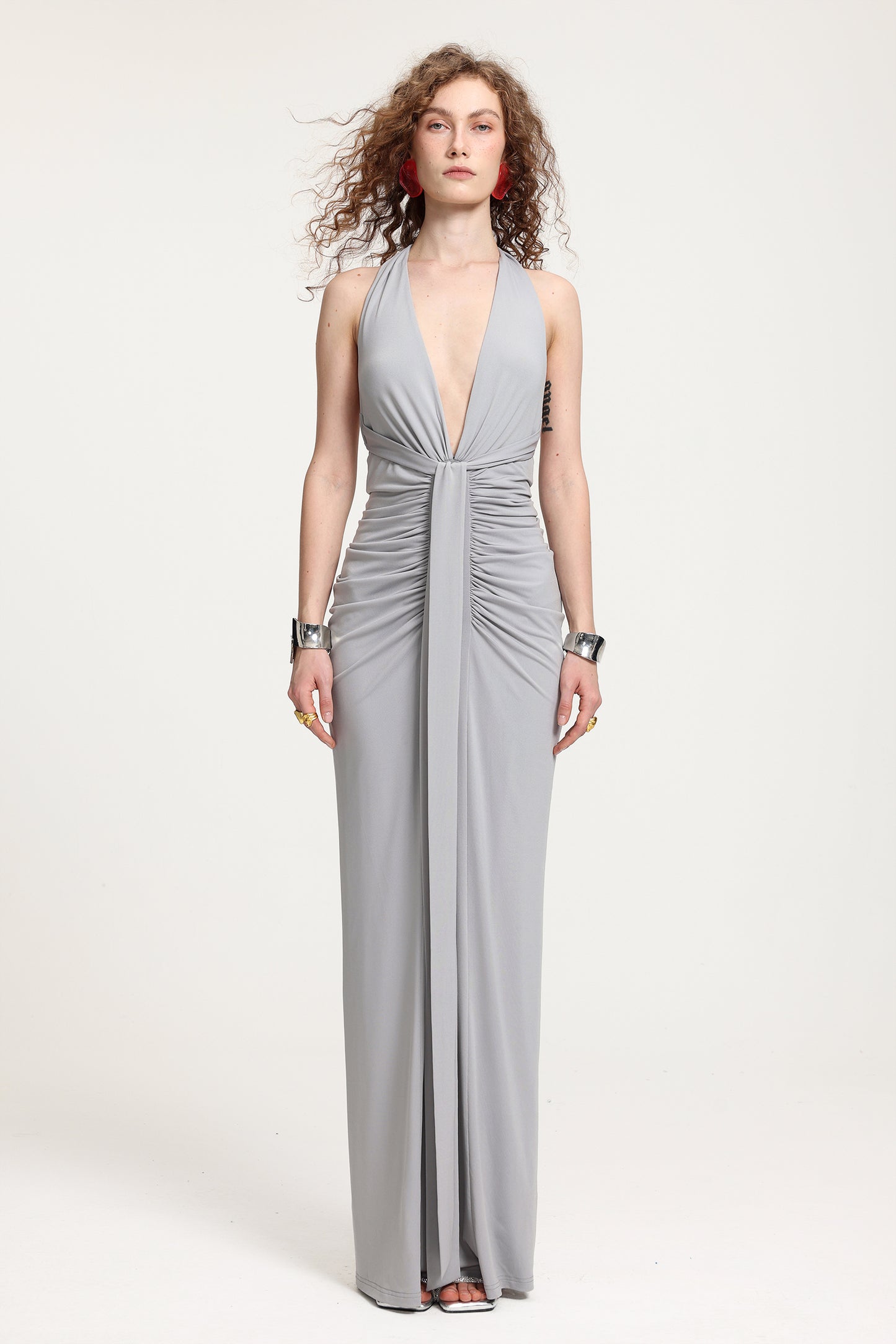 Vestido Maxi Decote Mergulho com Franzidos