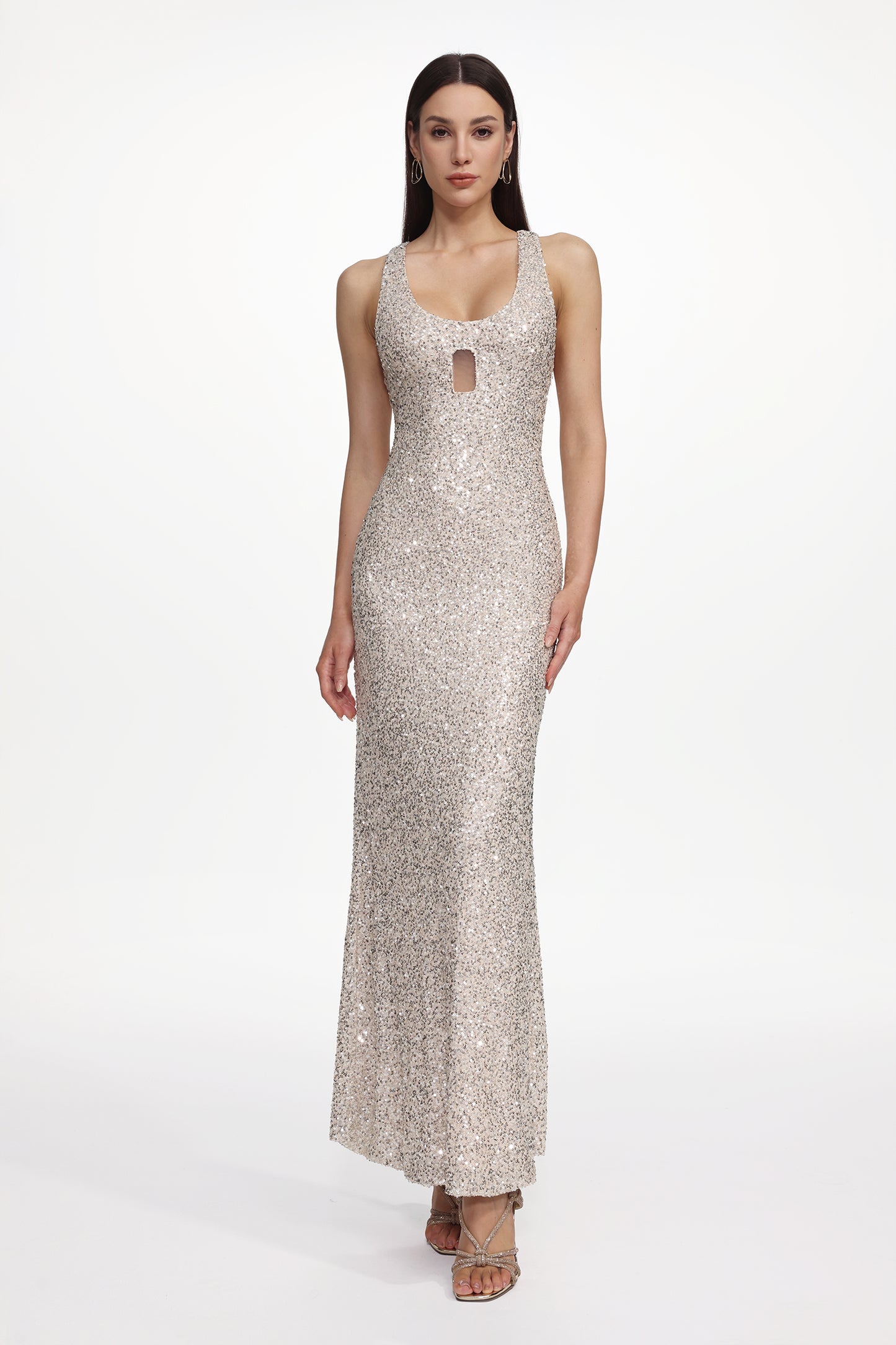 Vestido Maxi Kavaza com Cut-Out e Paetês