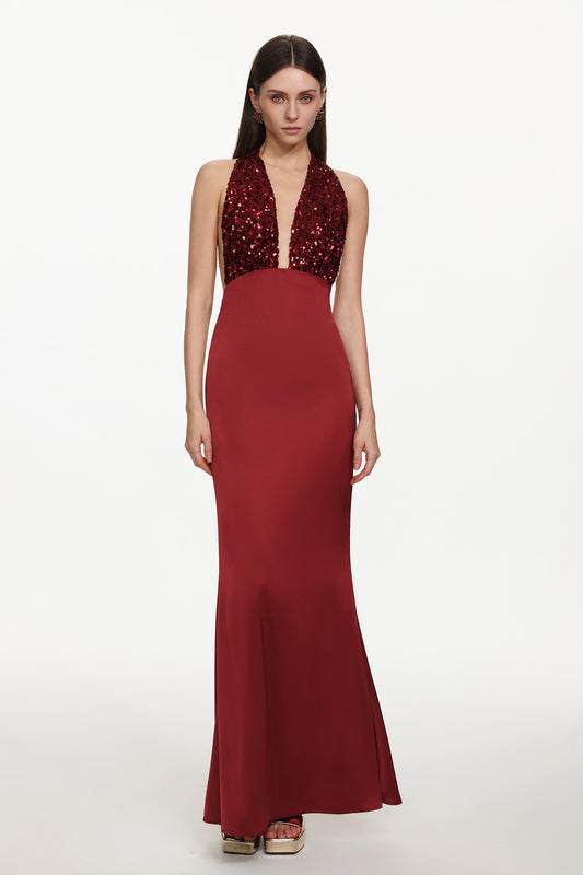 Vestido Maxi Halter Elora em Paetê com Decote Profundo