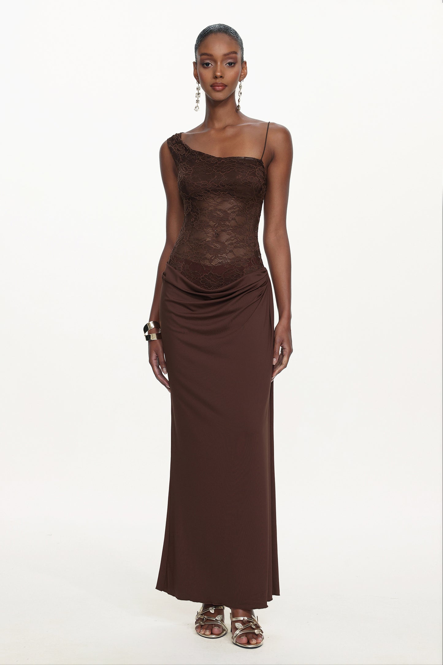 Vestido Maxi Ymmi com Ombro Único em Tricô com Renda
