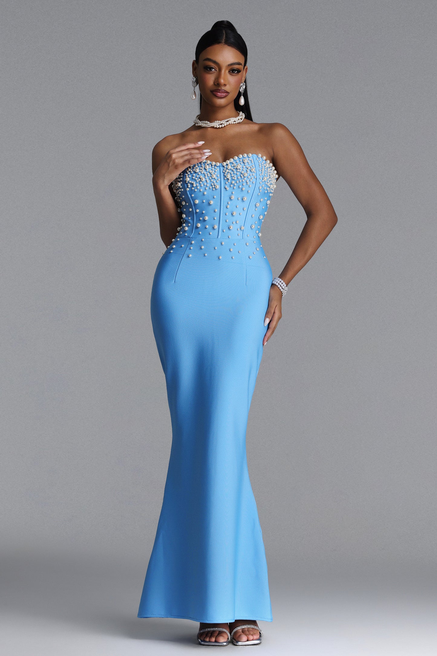 Vestido Longo Rebel Sem Alças com Pérolas