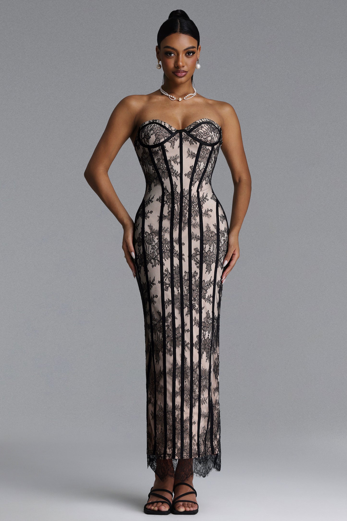 Vestido Longa Quanha Romantic com Renda e Costas Nuas