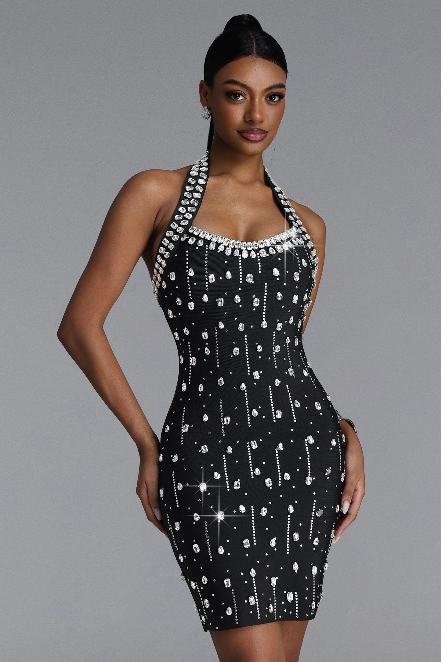 Vestido Bandage Mini Manik com Strass e Decote Halter