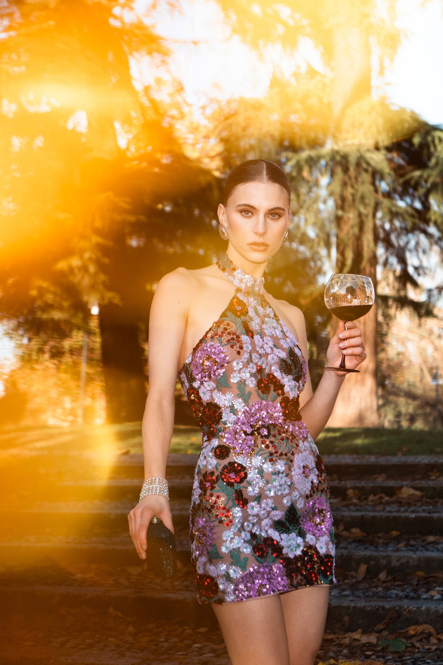 Halter Dress Polasa com Paetês e Flores